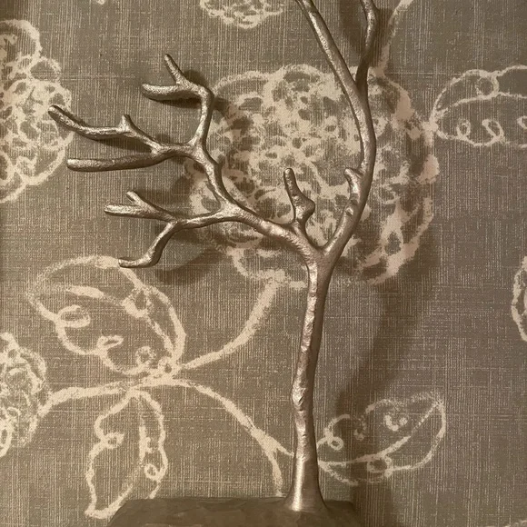 Jewelry holder - Picture 2 of 2